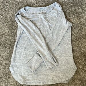 Athleta Women’s ease top. Size M